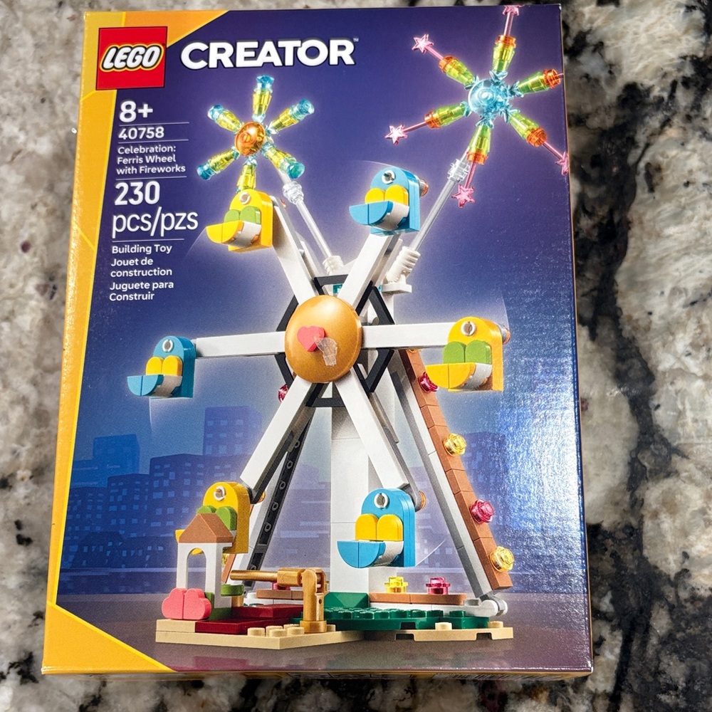 LEGO Creator Colorful Ferris Wheel Set